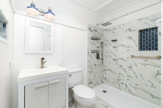 8 Tarifa Lane, Hot Springs Village, AR 71909