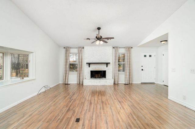 8 Tarifa Lane, Hot Springs Village, AR 71909