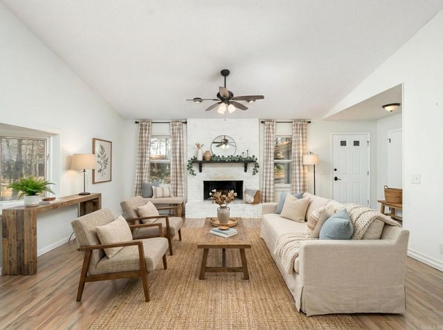 8 Tarifa Lane, Hot Springs Village, AR 71909