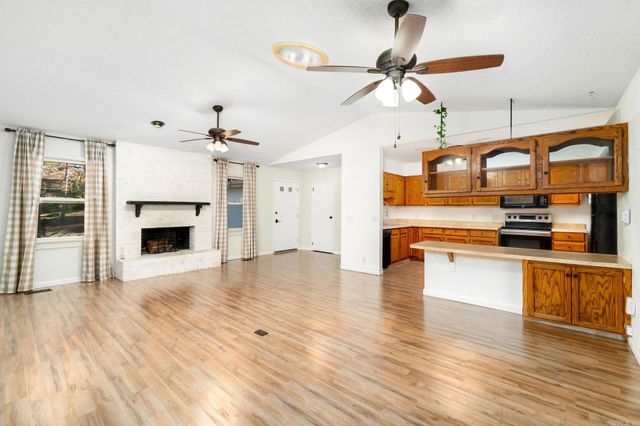 8 Tarifa Lane, Hot Springs Village, AR 71909