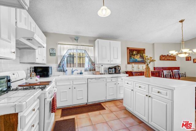 13116 Tonopah Street, Arleta (los Angeles), CA 91331