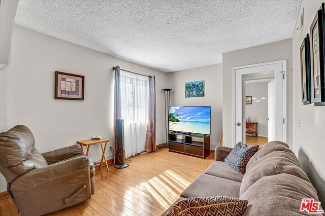 13116 Tonopah Street, Arleta (los Angeles), CA 91331