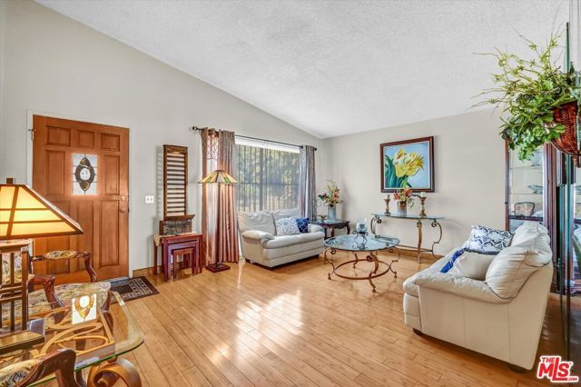 13116 Tonopah Street, Arleta (los Angeles), CA 91331