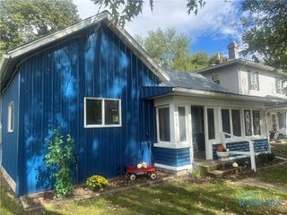 23912 E Second Street, Grand Rapids, OH 43522