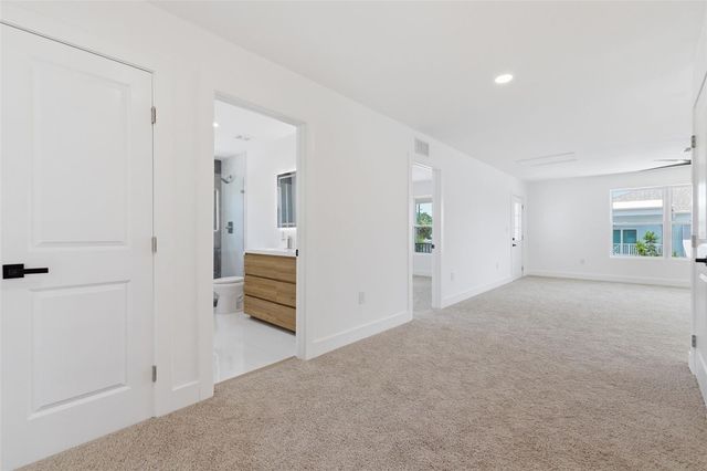 1530 12TH AVENUE S, St Petersburg, FL 33705
