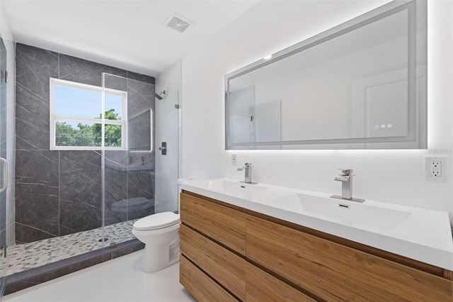 1530 12TH AVENUE S, St Petersburg, FL 33705