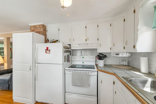 32 Bay Shore Drive, Sanbornton, NH 03269