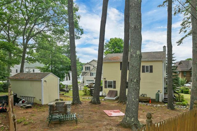 32 Bay Shore Drive, Sanbornton, NH 03269