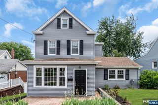 724 3rd Street, Lyndhurst, NJ 07071