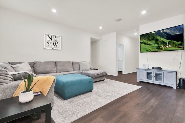 400 Evers Way, Denton, TX 76207