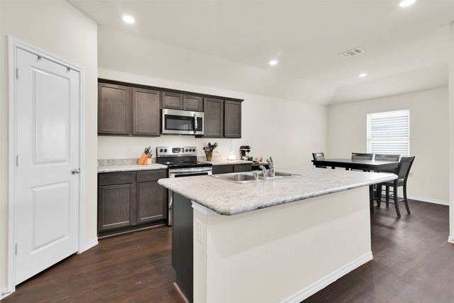 400 Evers Way, Denton, TX 76207