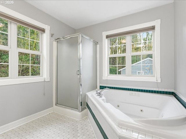 511 S CENTER St, Oregon City, OR 97045