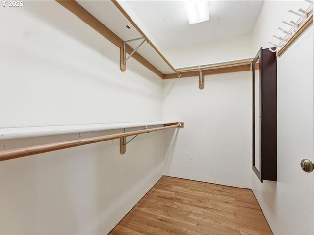 511 S CENTER St, Oregon City, OR 97045