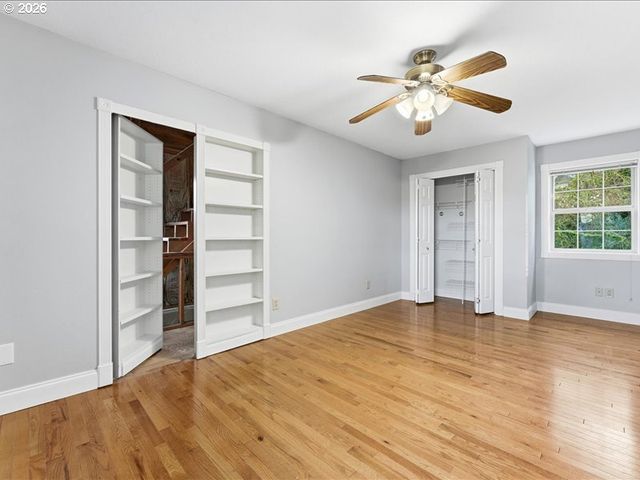 511 S CENTER St, Oregon City, OR 97045