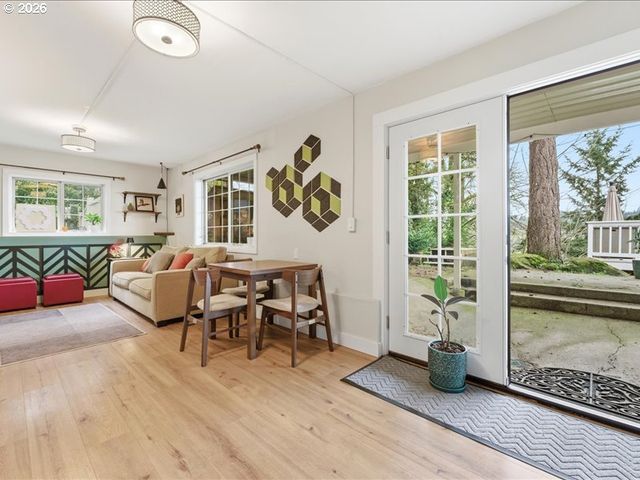 511 S CENTER St, Oregon City, OR 97045