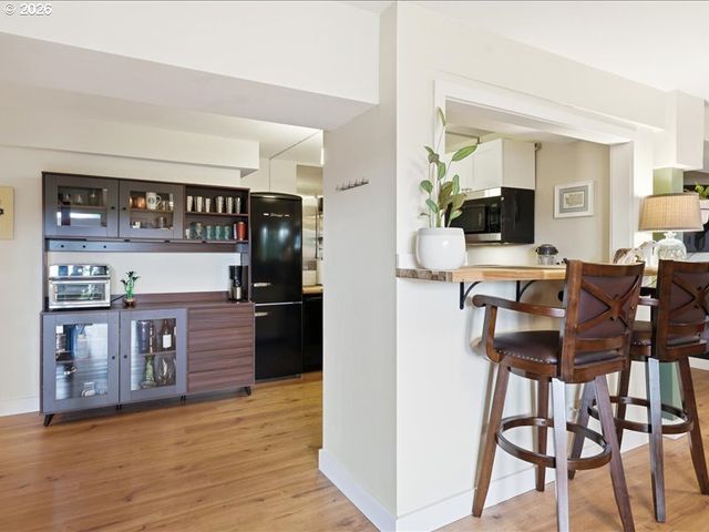 511 S CENTER St, Oregon City, OR 97045