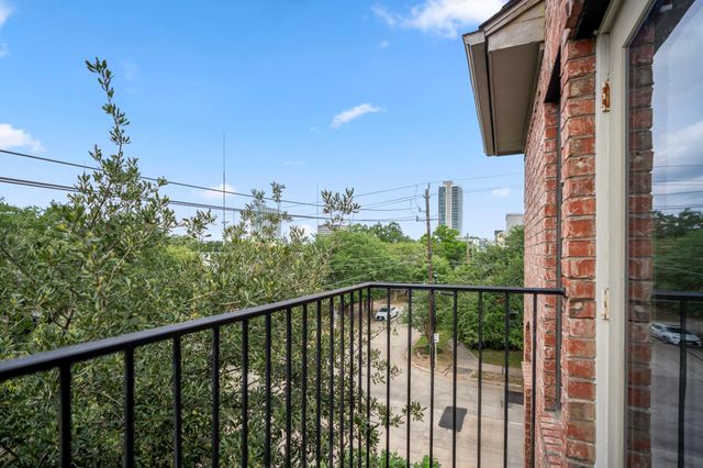 2719 La Branch Street, Houston, TX 77004