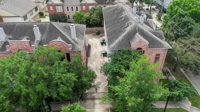 2719 La Branch Street, Houston, TX 77004