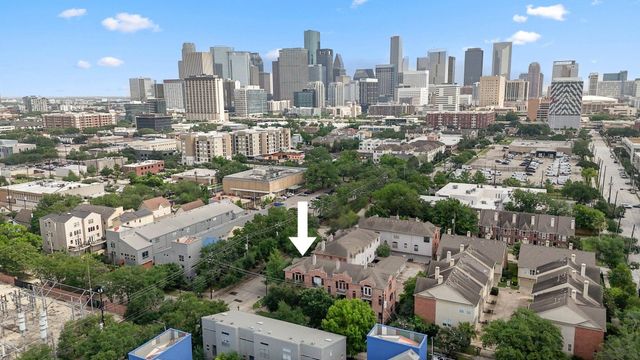 2719 La Branch Street, Houston, TX 77004