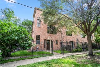 2719 La Branch Street, Houston, TX 77004