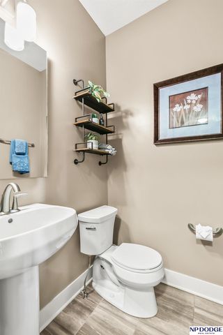19752 N Street, Omaha, NE 68135