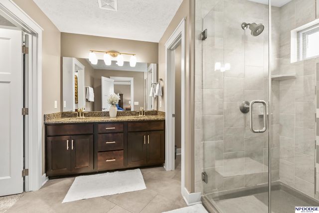 19752 N Street, Omaha, NE 68135
