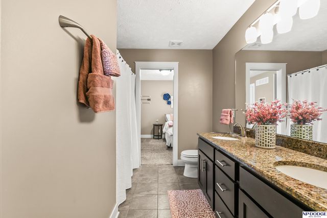 19752 N Street, Omaha, NE 68135