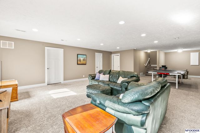 19752 N Street, Omaha, NE 68135