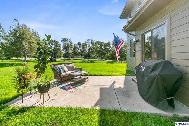 19752 N Street, Omaha, NE 68135