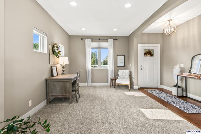 19752 N Street, Omaha, NE 68135