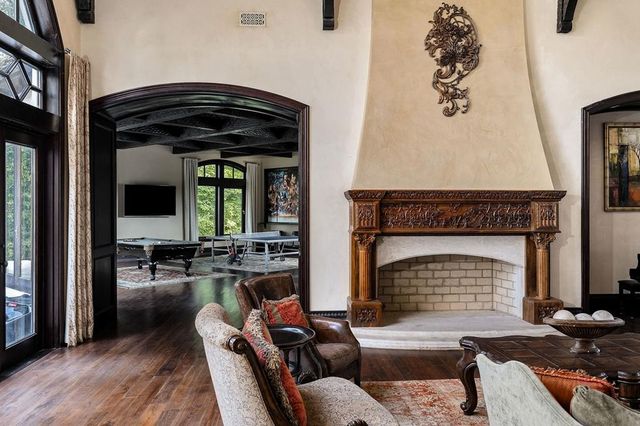 1050 Pine Creek Falls Rd, Smithville, TN 37166