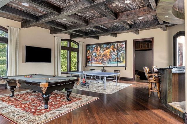 1050 Pine Creek Falls Rd, Smithville, TN 37166