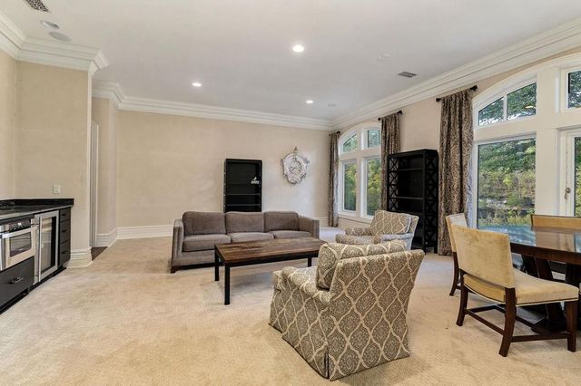 1050 Pine Creek Falls Rd, Smithville, TN 37166