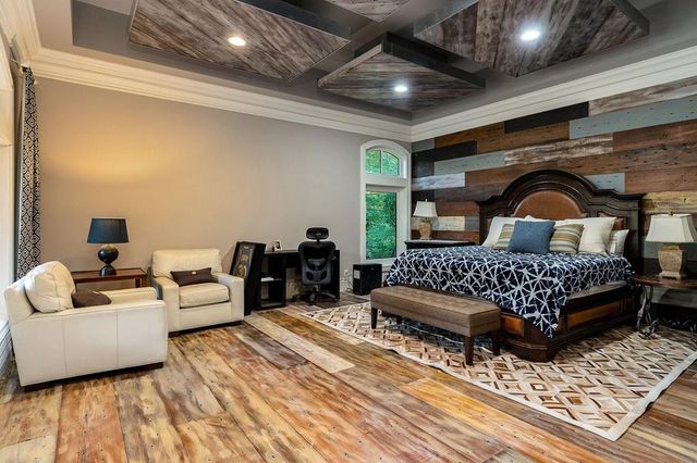 1050 Pine Creek Falls Rd, Smithville, TN 37166