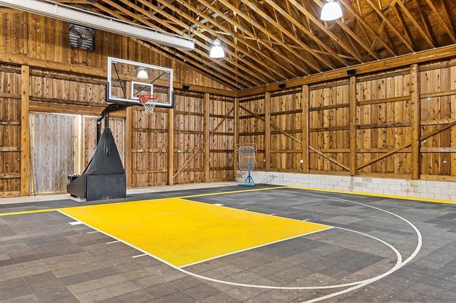 1050 Pine Creek Falls Rd, Smithville, TN 37166