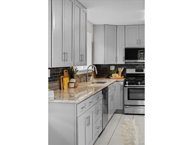 3559 N Jackson St, Denver, CO 80205