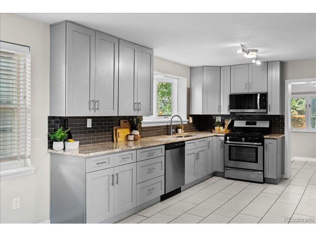 3559 N Jackson St, Denver, CO 80205
