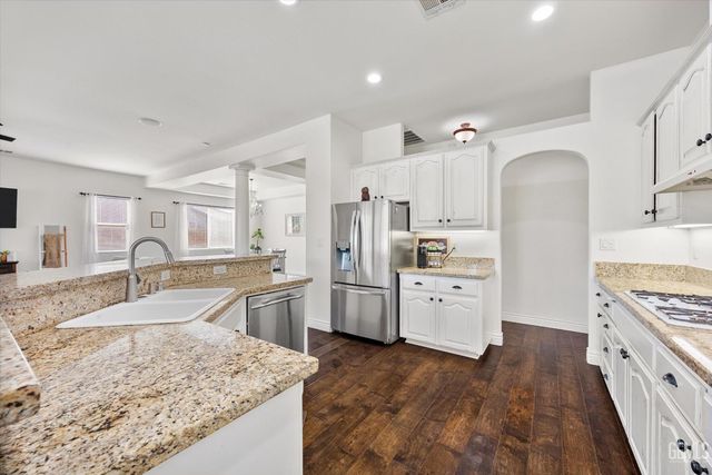 14904 Central Coast Street, Bakersfield, CA 93314