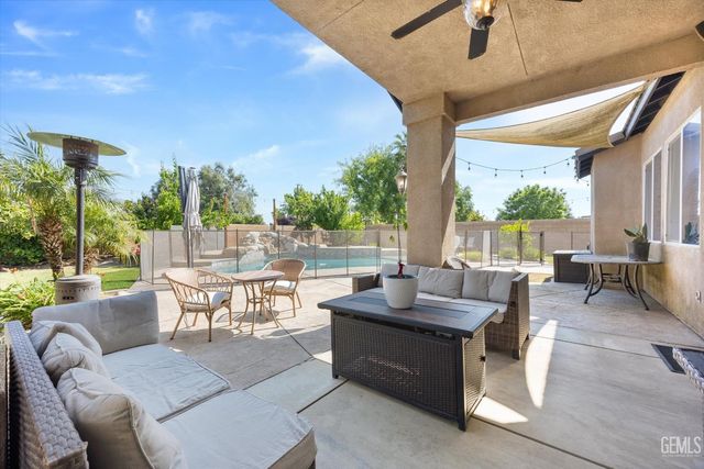 14904 Central Coast Street, Bakersfield, CA 93314