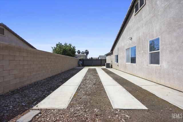 14904 Central Coast Street, Bakersfield, CA 93314