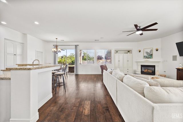 14904 Central Coast Street, Bakersfield, CA 93314