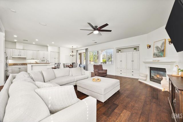 14904 Central Coast Street, Bakersfield, CA 93314