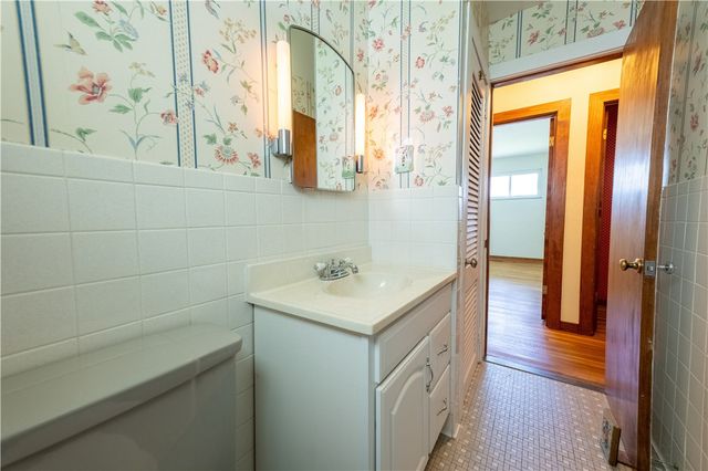 103 Taylor Ave, Chippewa Twp, PA 15010