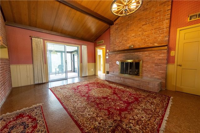 103 Taylor Ave, Chippewa Twp, PA 15010