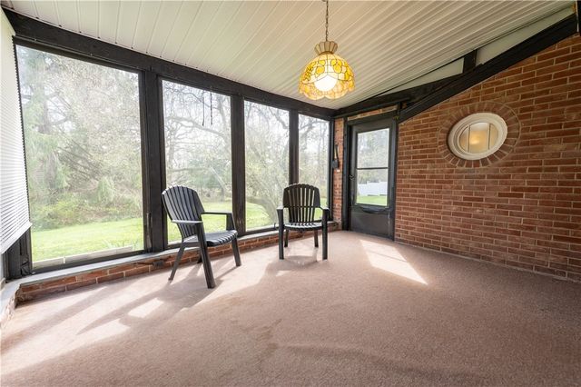 103 Taylor Ave, Chippewa Twp, PA 15010