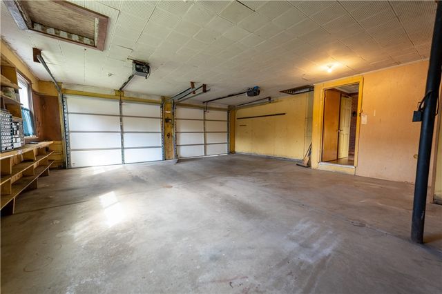 103 Taylor Ave, Chippewa Twp, PA 15010