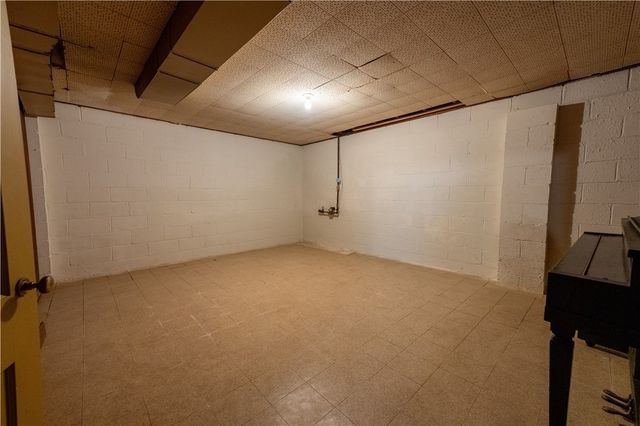 103 Taylor Ave, Chippewa Twp, PA 15010