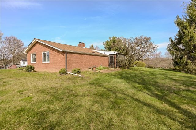 103 Taylor Ave, Chippewa Twp, PA 15010