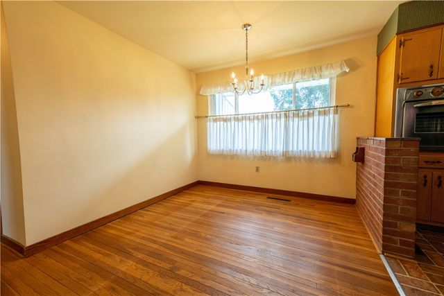 103 Taylor Ave, Chippewa Twp, PA 15010