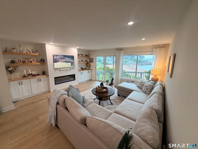 5 Mansfield Grove Road 146, East Haven, CT 06512